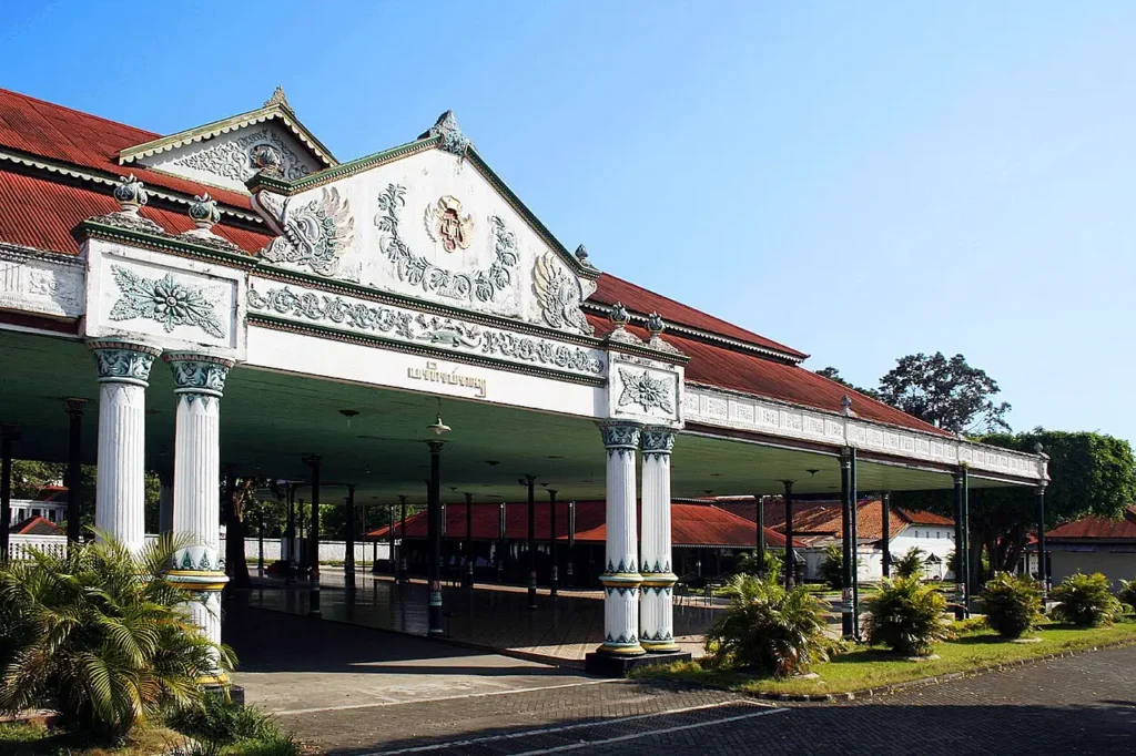 kraton yogyakarta.webp