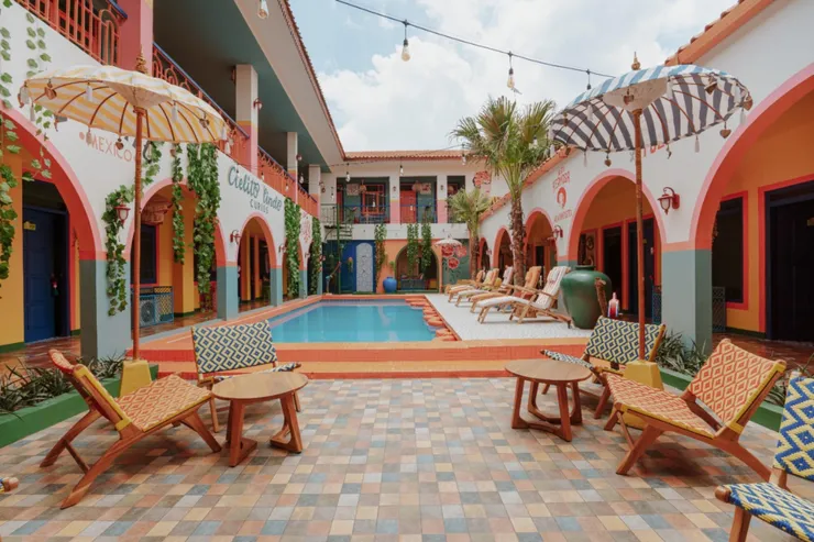 SultranzHoliday | 10 hotel jogja instagramable untuk Staycation Por Aqui Stay & Dine