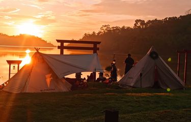 SultranzHoliday | 7 Glamping Jogja: Liburan Mewah di Tengah Alam yang Memukau Glamping Jogja: Liburan Mewah di Tengah Alam yang Memukau