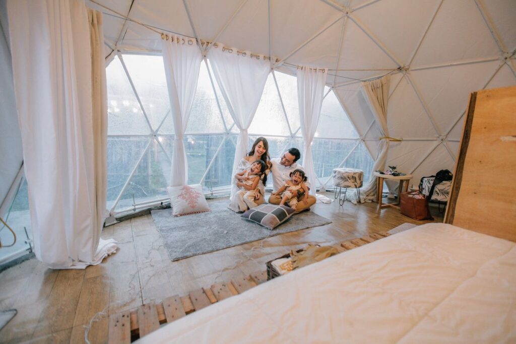 7 Glamping Jogja Liburan Mewah di Tengah Alam yang Memukau